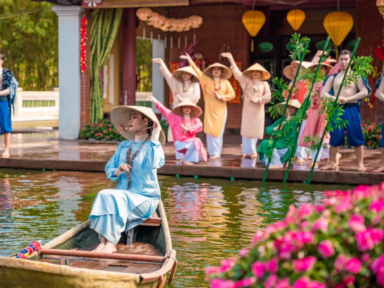 Остров народной культуры в VinWonders Дананг — традиционные дома, ремёсла и архитектура Вьетнама