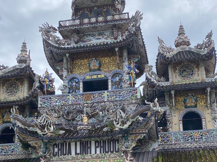 Пагода Линьфуок в Далате