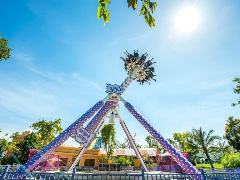 Парк аттракционов VinWonders в Дананге — американские горки, карусели и экстремальные развлечения