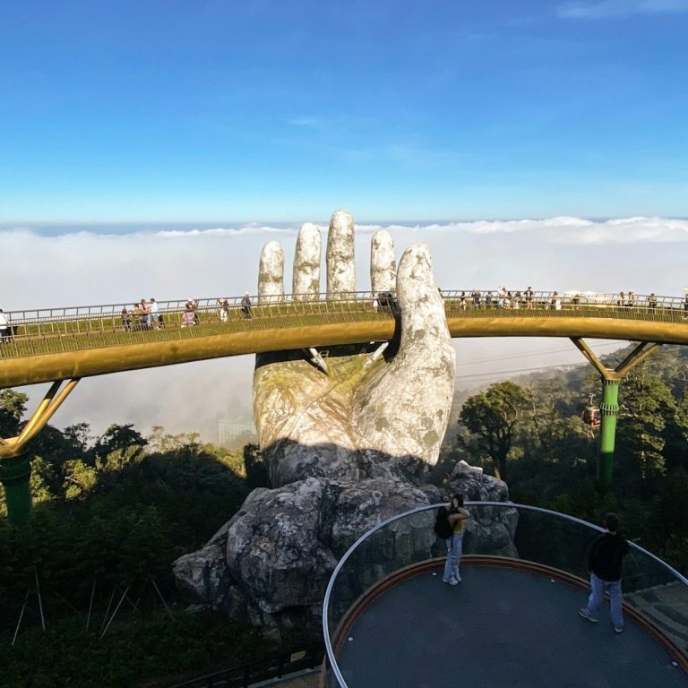 Золотой мост Golden Bridge в Дананге