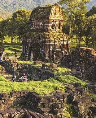 Храмовый комплекс Мишон во Вьетнаме — древние кирпичные храмы цивилизации Чам в джунглях, объект ЮНЕСКО