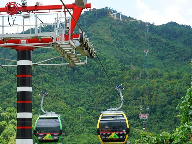 Канатная дорога Донгзянг во Вьетнаме — 1,6 км над горами и тропическими лесами, вид на джунгли
