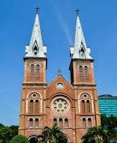 Собор Нотр-Дам и Центральное почтовое отделение в Хошимине — символы французской колониальной архитектуры Вьетнама