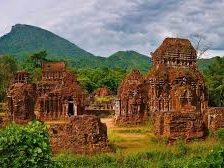 Древние руины храмов Мишон, затерянные в джунглях центрального Вьетнама, историческое наследие